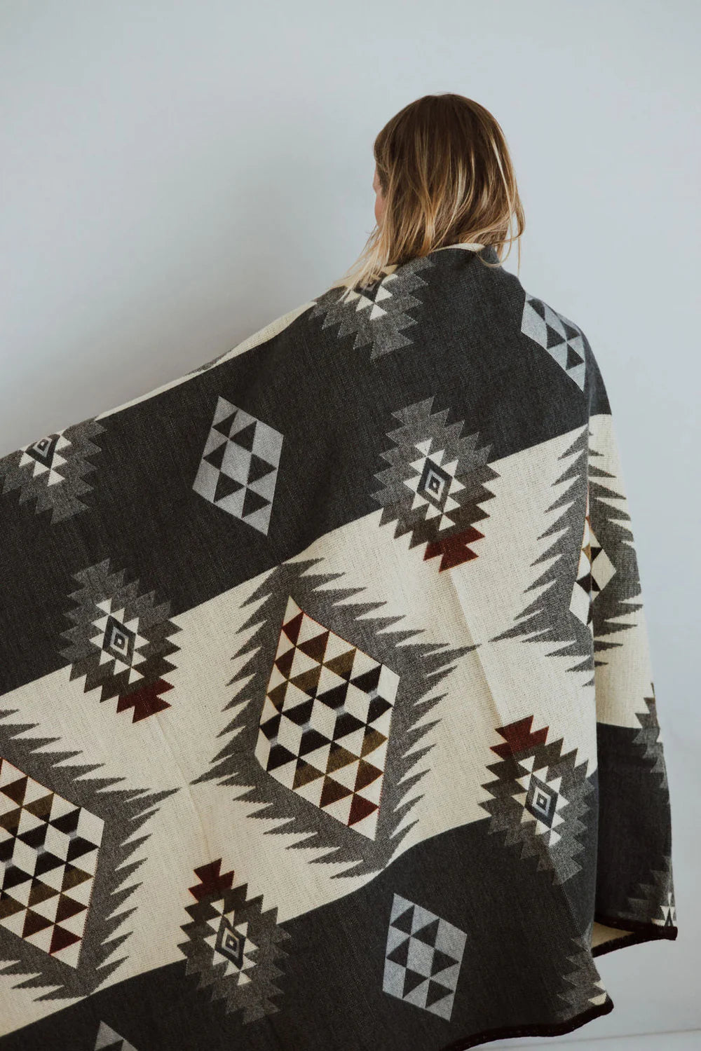 Diamond Aztek Alpaca Throw Blanket - Burgundy Edge