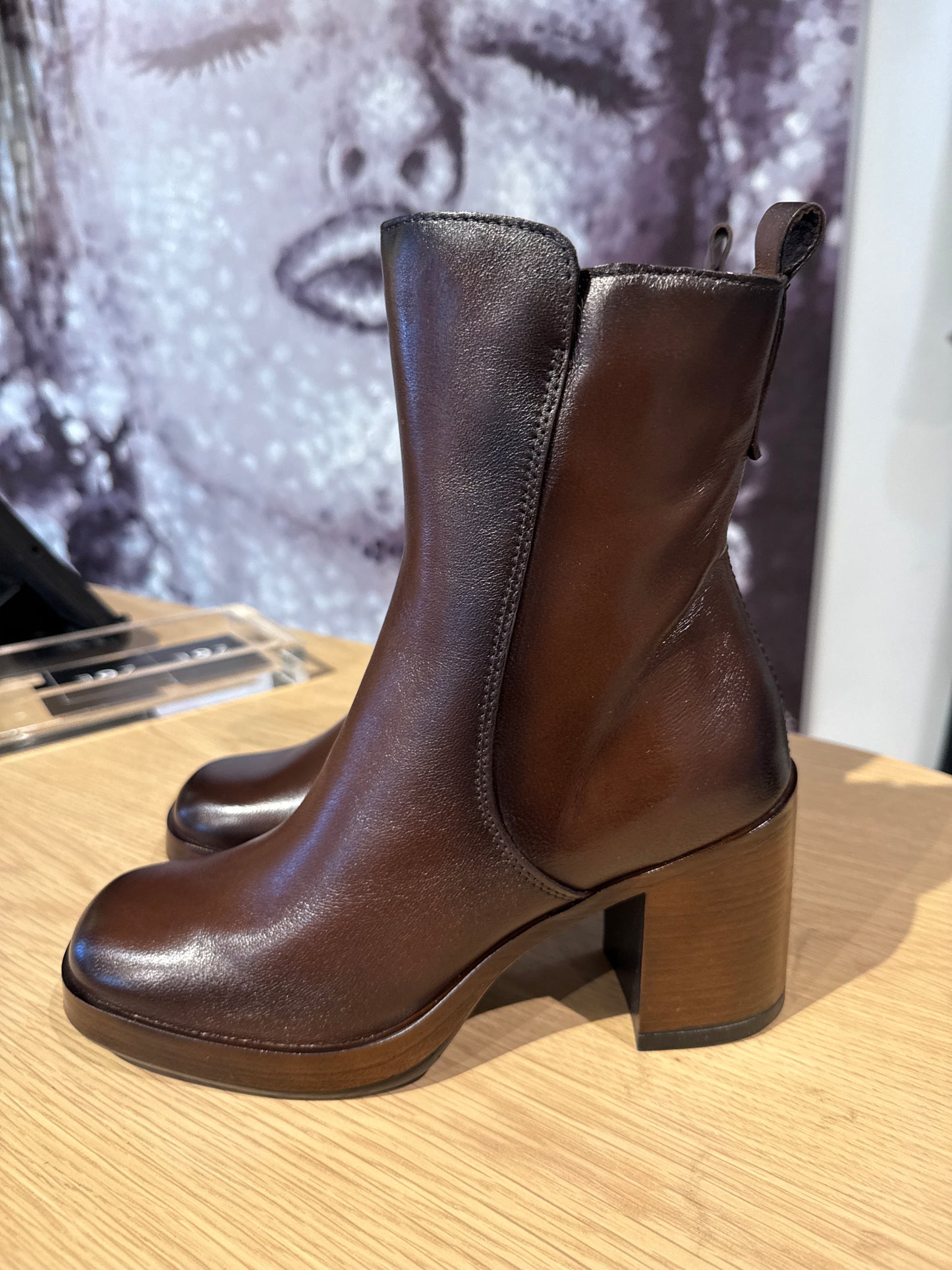 MJUS P96212 Chocolate Mid Calf Boot