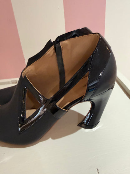 John Fluevog Sashay