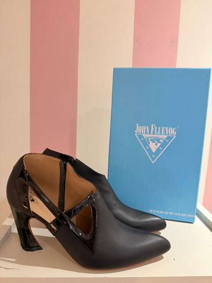 John Fluevog Sashay