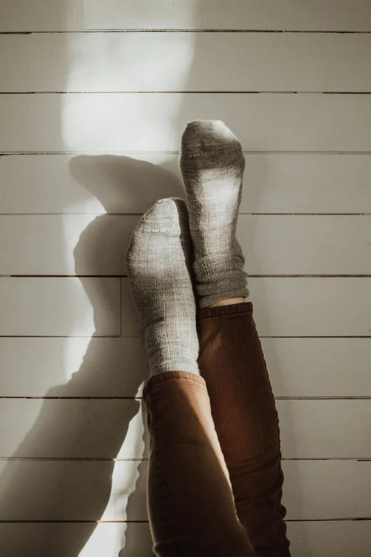 GREY ALPACA SOCKS: SMALL