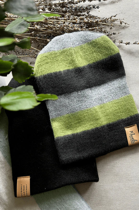 GREEN STRIPE REVERSIBLE ALPACA BEANIE