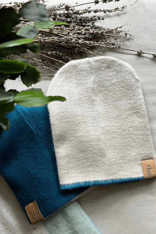 TEAL & CREAM REVERSIBLE ALPACA BEANIE