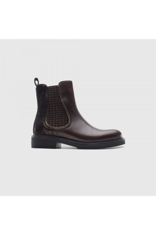 GISELLE Chelsea Boot - Women