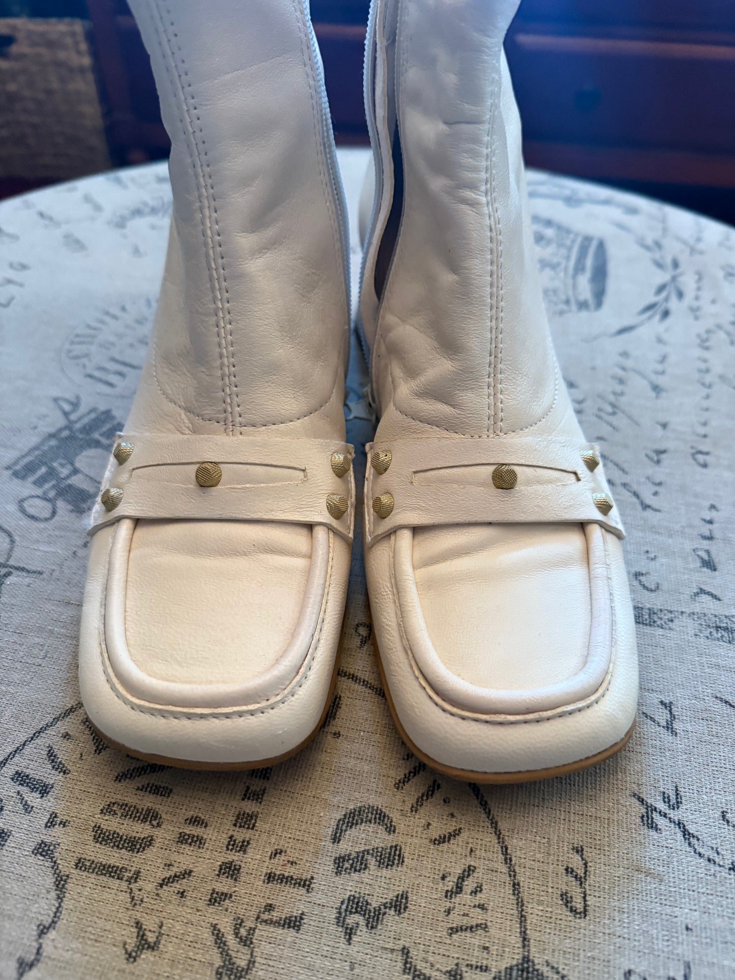 Gabriella - Gently Worn