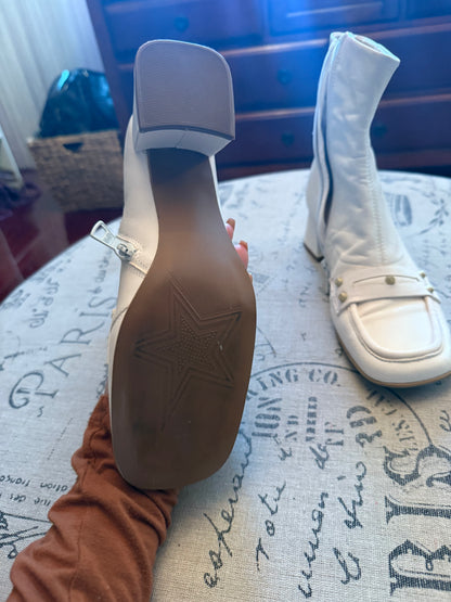 Gabriella - Gently Worn