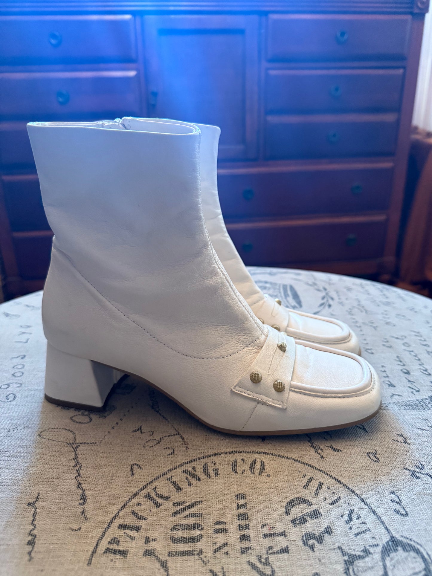 Gabriella - Gently Worn