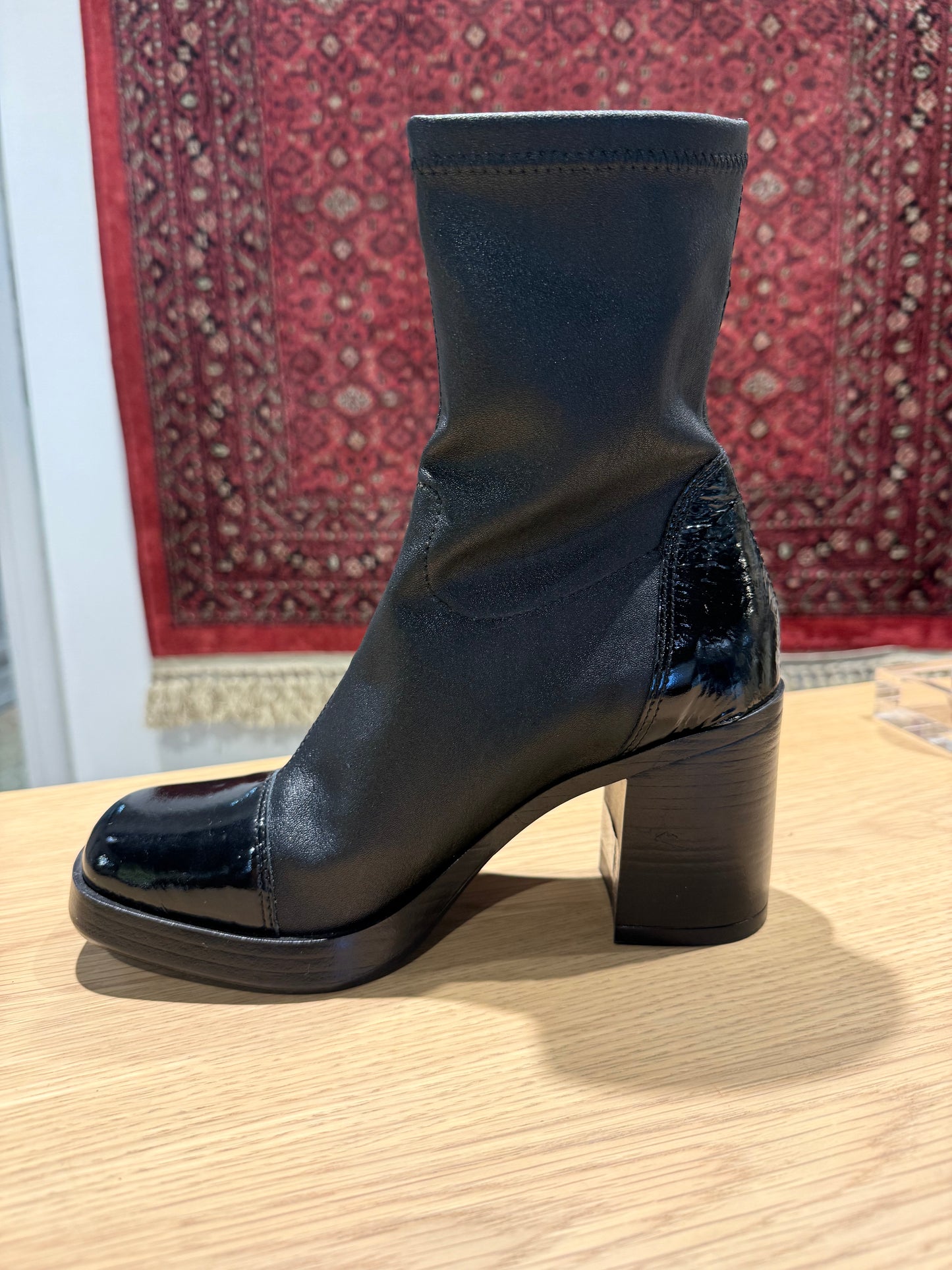 MJUS Stretch Boot