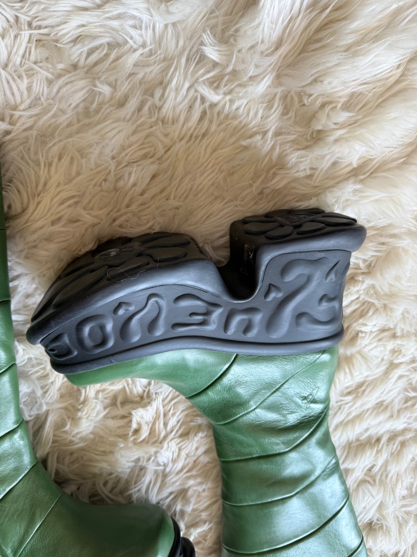 Angelica POLAMA - John Fluevog