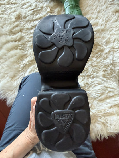 Angelica POLAMA - John Fluevog