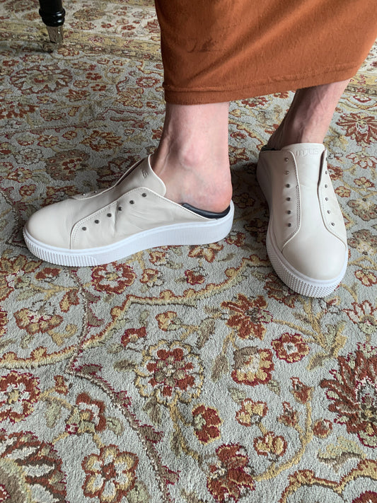 MJUS - Latte Classic Slip On Sneaker (Lynn's favourite)
