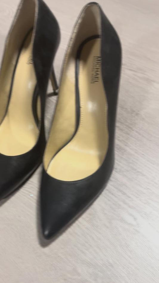 Ariana Black - Michael Kors